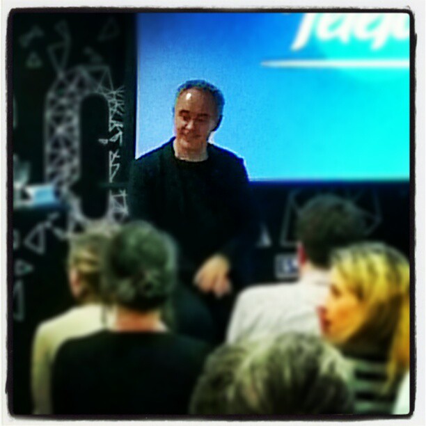 Ferran Adriá doing a talk at the @Wayra academy.